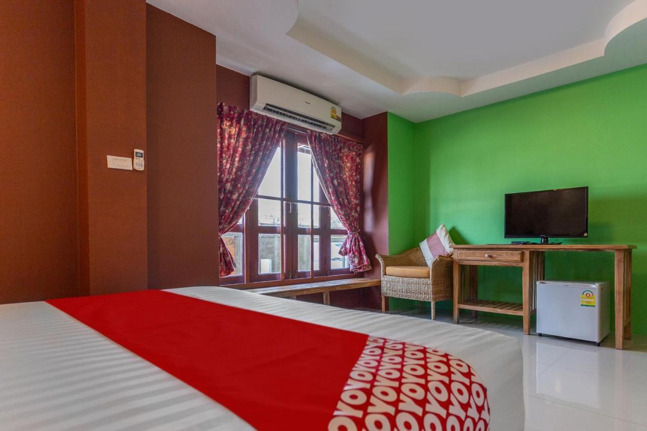 Yellow Tique Hotel 람빵 외부 사진