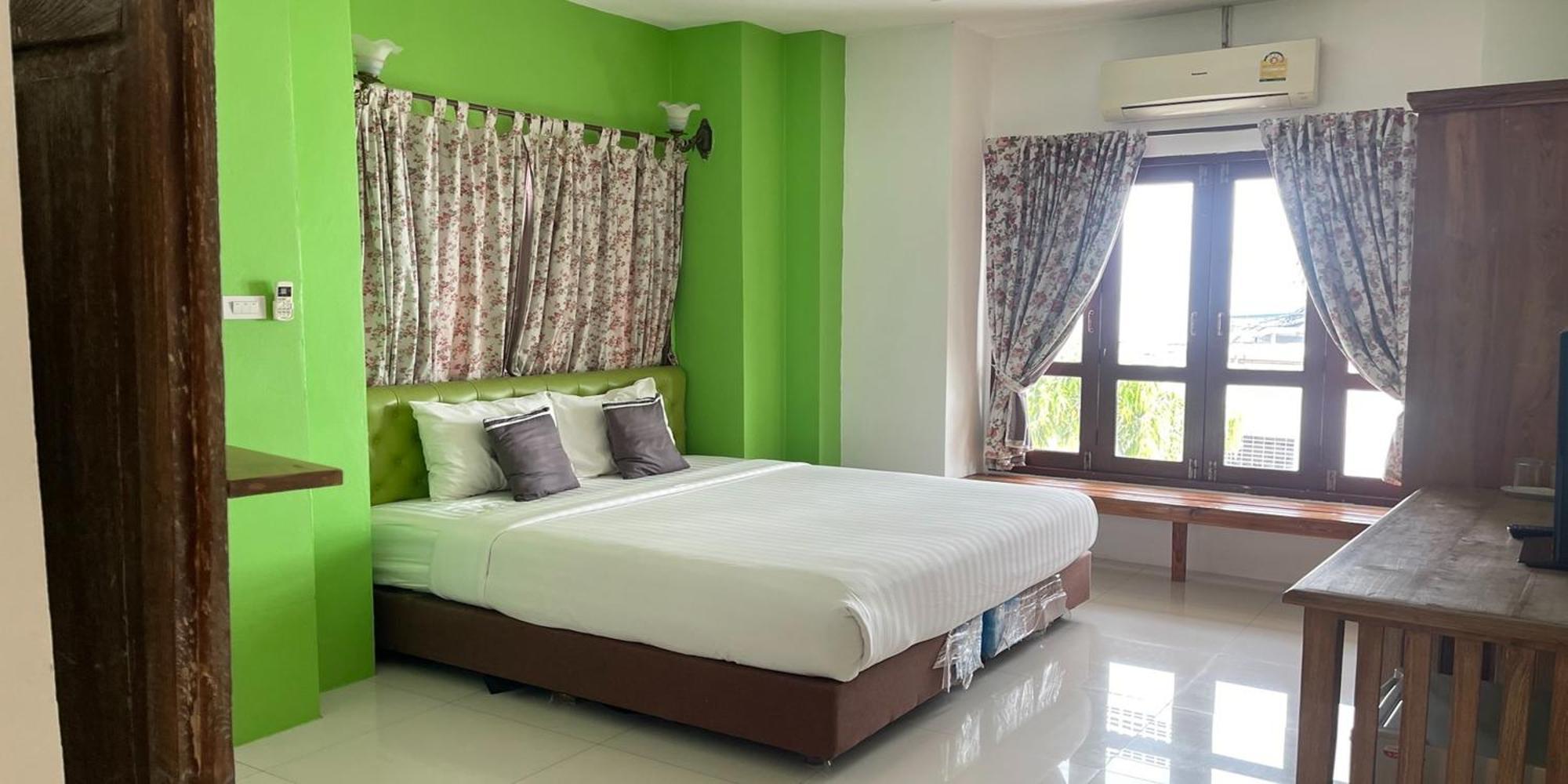 Yellow Tique Hotel 람빵 외부 사진