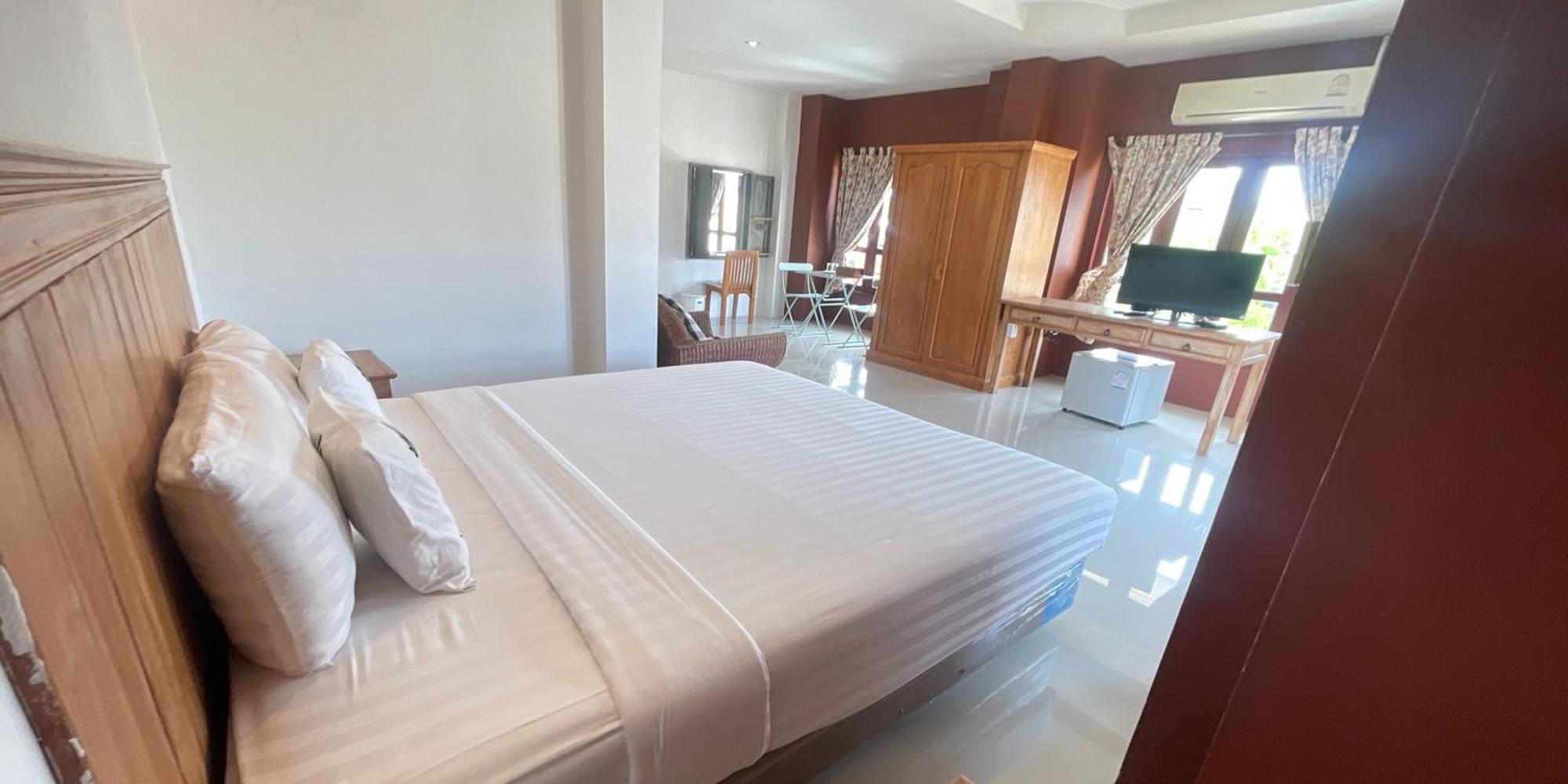 Yellow Tique Hotel 람빵 외부 사진