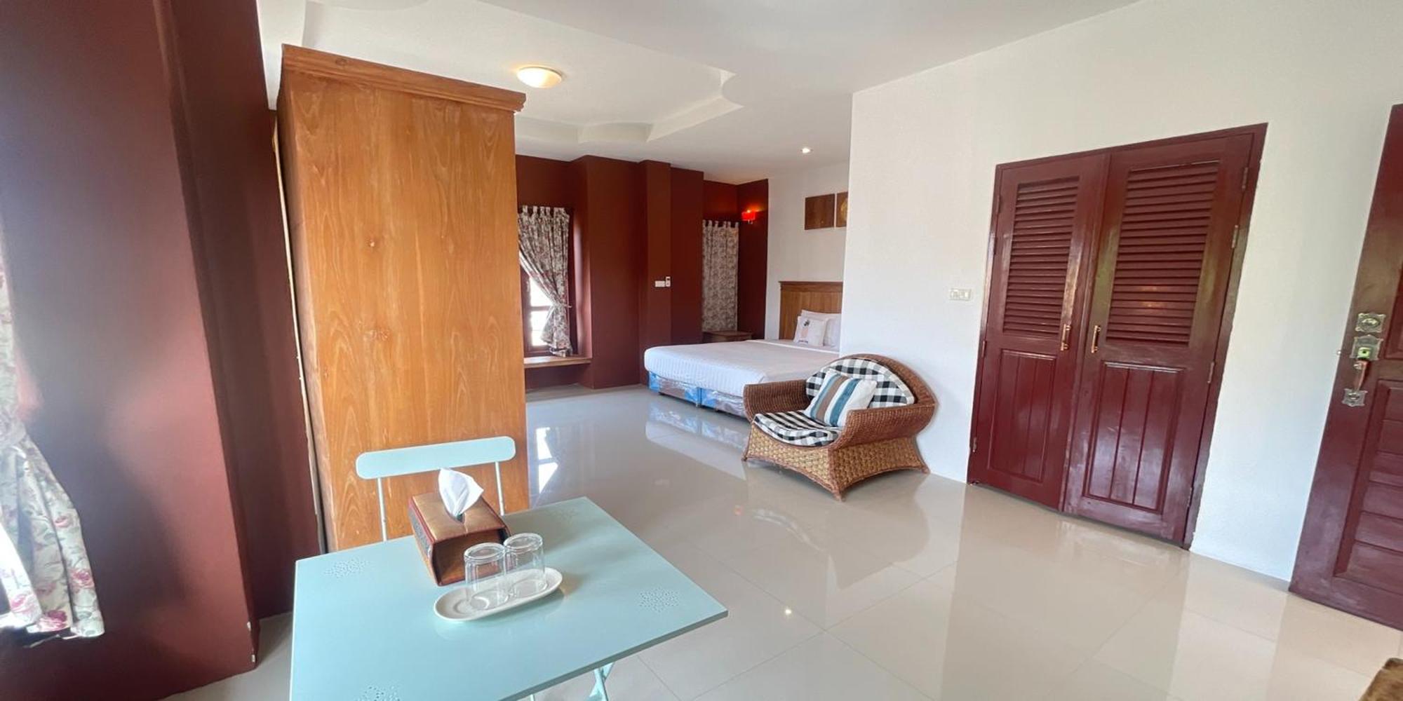 Yellow Tique Hotel 람빵 외부 사진
