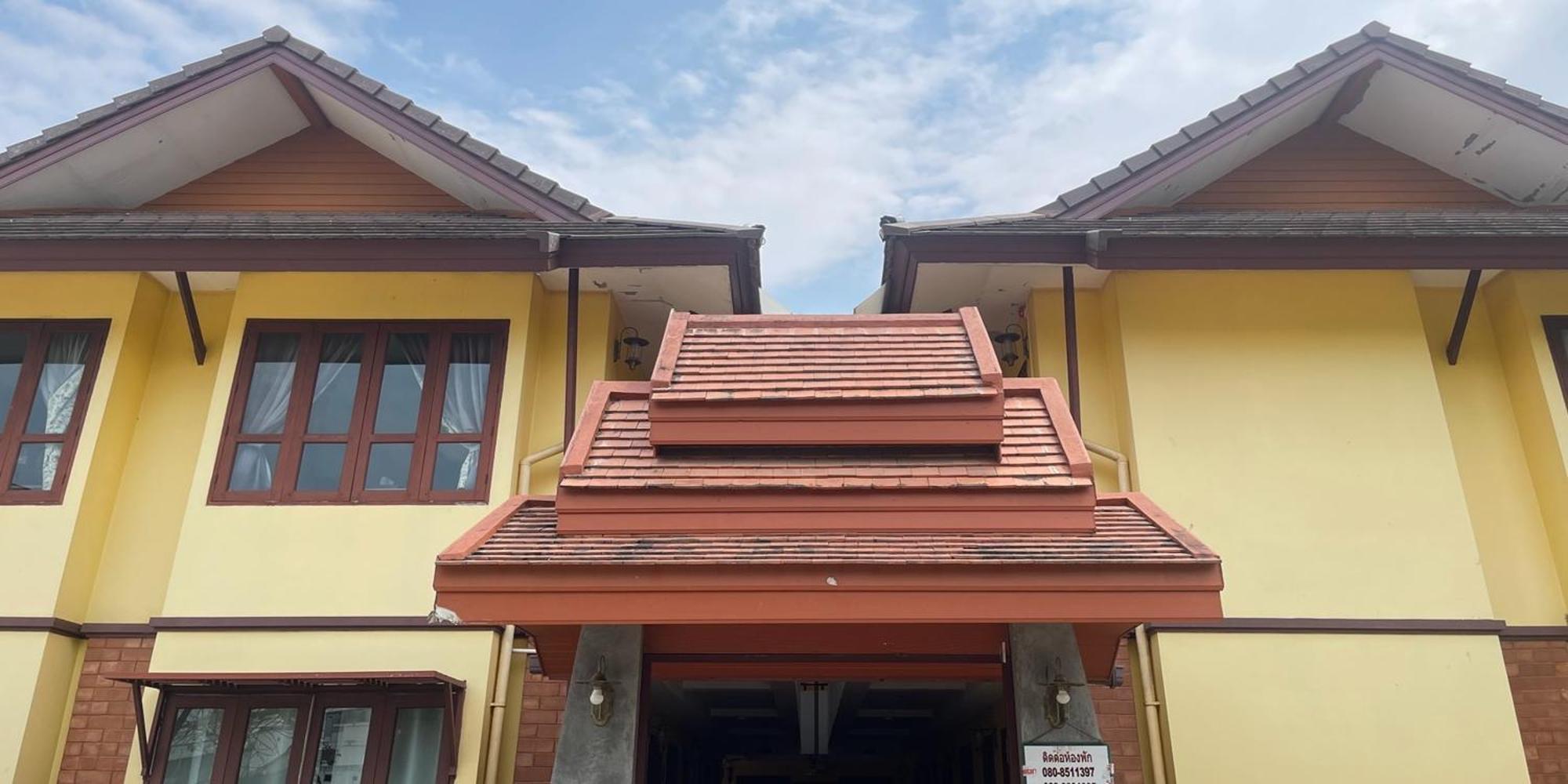 Yellow Tique Hotel 람빵 외부 사진