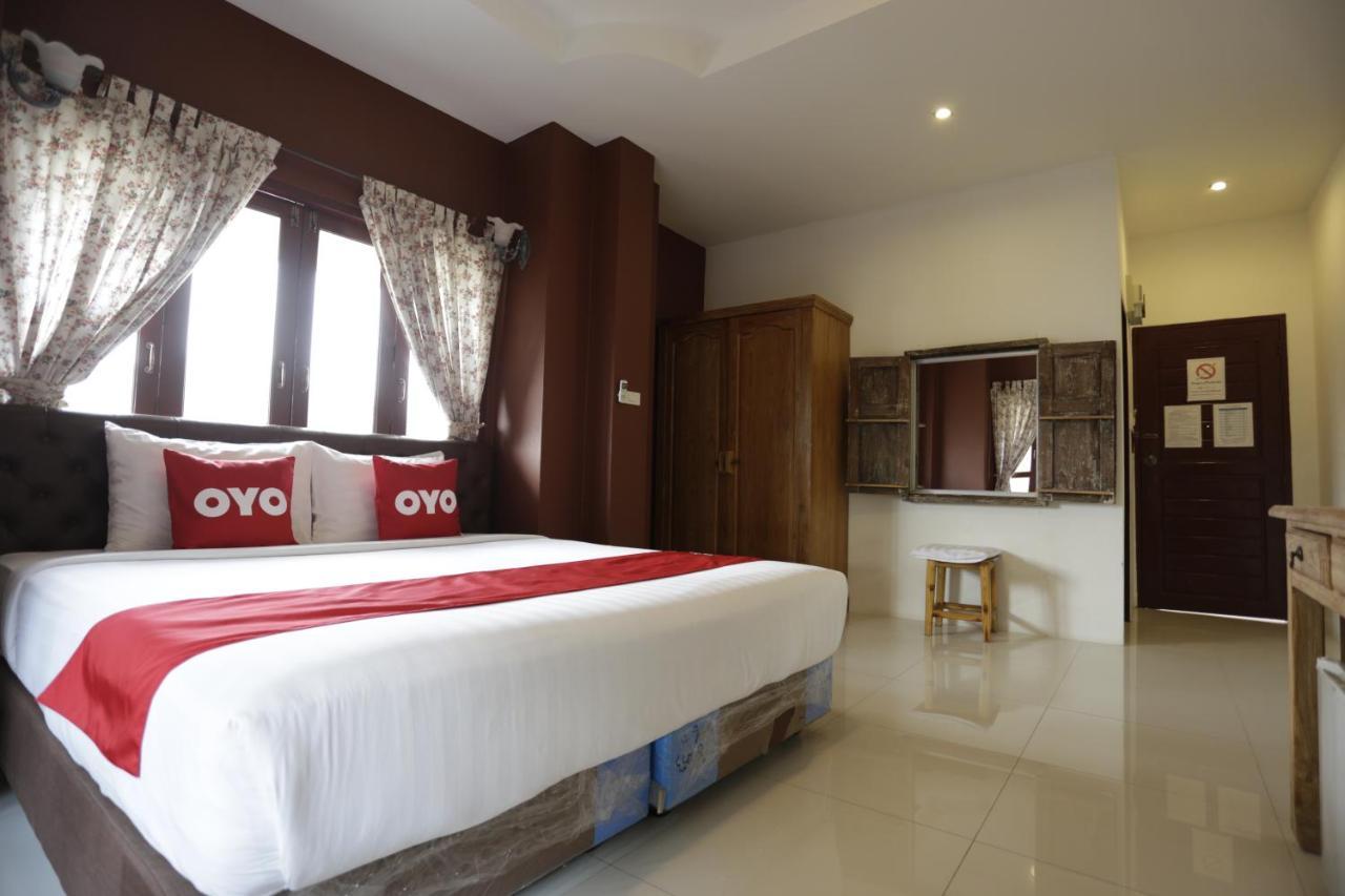 Yellow Tique Hotel 람빵 외부 사진