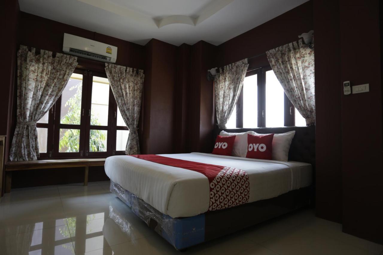 Yellow Tique Hotel 람빵 외부 사진