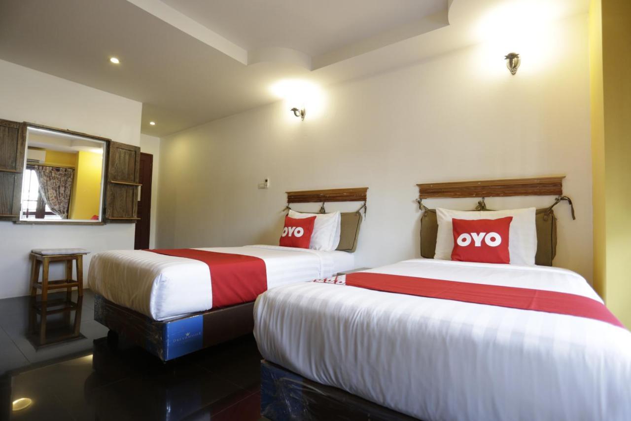 Yellow Tique Hotel 람빵 외부 사진