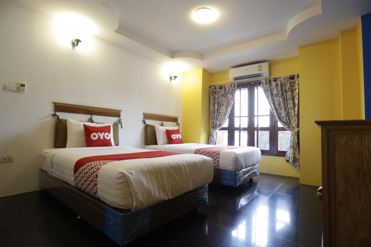 Yellow Tique Hotel 람빵 외부 사진